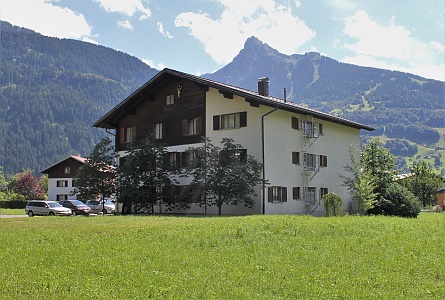 Mitarbeiterhaus-Hotel-Alpenrose